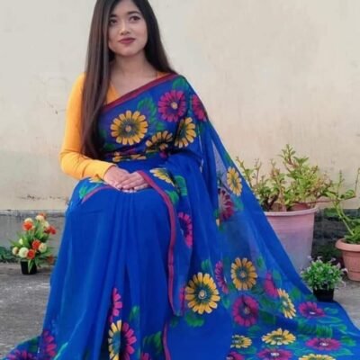 হাফসিল্ক শাড়ীতে হ্যান্ডপ্রিন্ট তুলির কাজ করা
