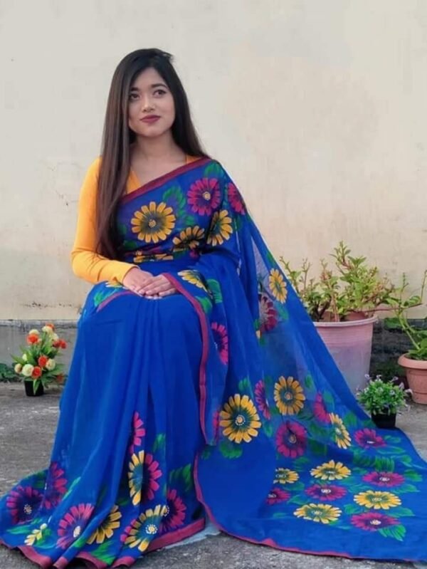 হাফসিল্ক শাড়ীতে হ্যান্ডপ্রিন্ট তুলির কাজ করা